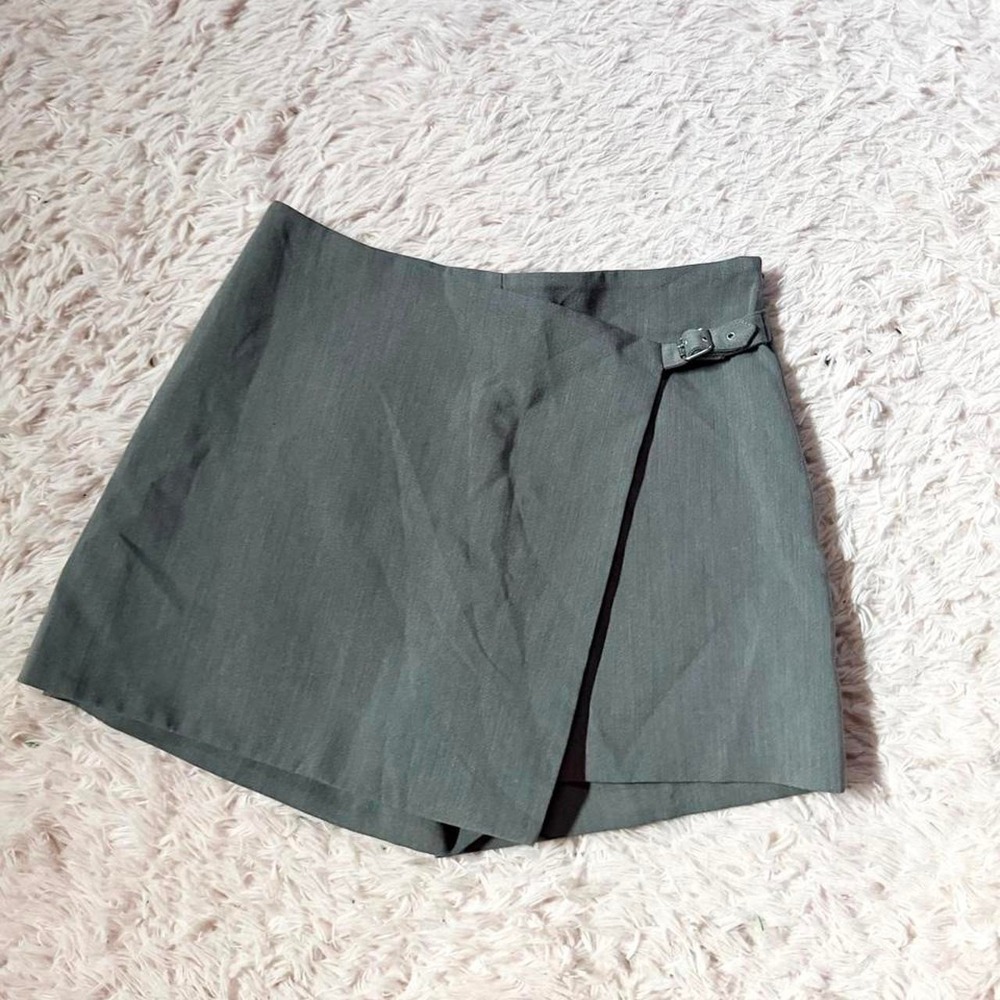 Gray Asymmetrical Buckle Edgy Hipster Side Buckle Skort Womens 4 Grunge Chic
